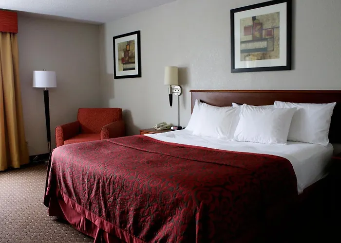 Days & By Wyndham Bloomington/normal Il 2* Bloomington