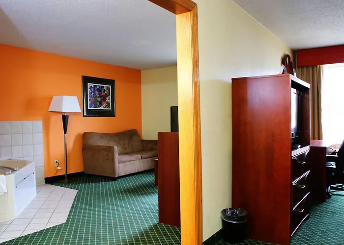 Hotel Days & By Wyndham Bloomington/normal Il