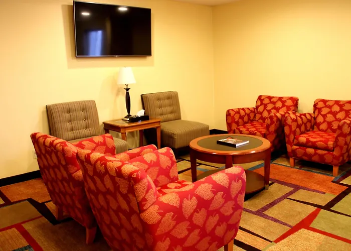 Hotel Days & By Wyndham Bloomington/normal Il