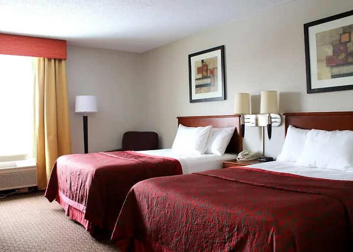 Days & By Wyndham Bloomington/normal Il Hotel 2*