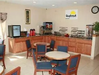 Hotel Days & By Wyndham Bloomington/normal Il Bloomington