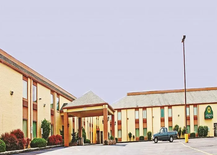 Hotel Days & By Wyndham Bloomington/normal Il